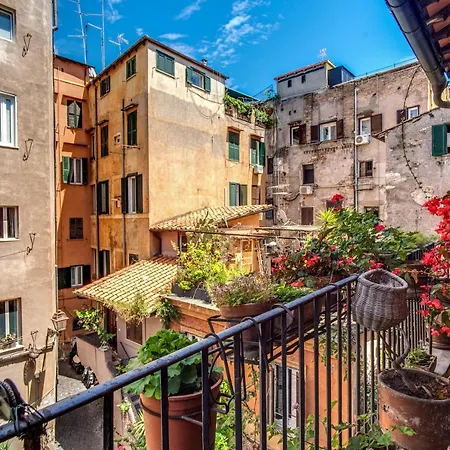 The Red House At Arco Degli Acetari Holiday home *