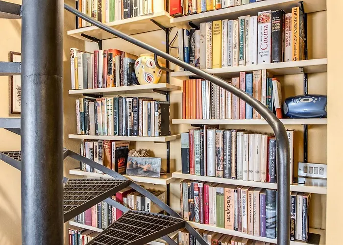 Vakantiehuis The Red House At Arco Degli Acetari Rome
